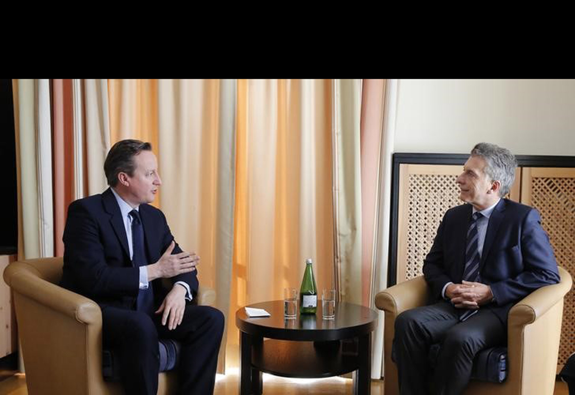 David Cameron y Mauricio Macri se reunieron en Davos, Suiza