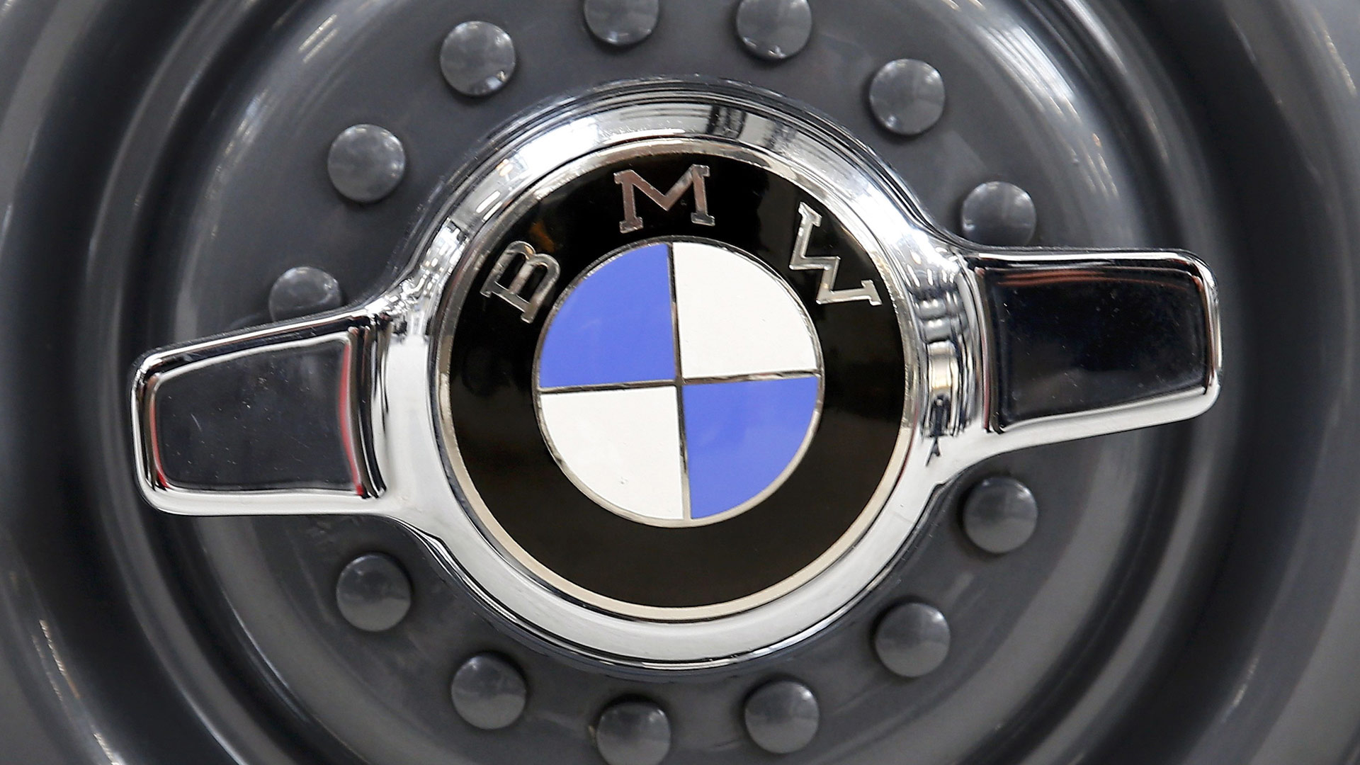 Beneficiado por la depreciación del euro, el grupo BMW vendió unos 2,2 millones de automóviles