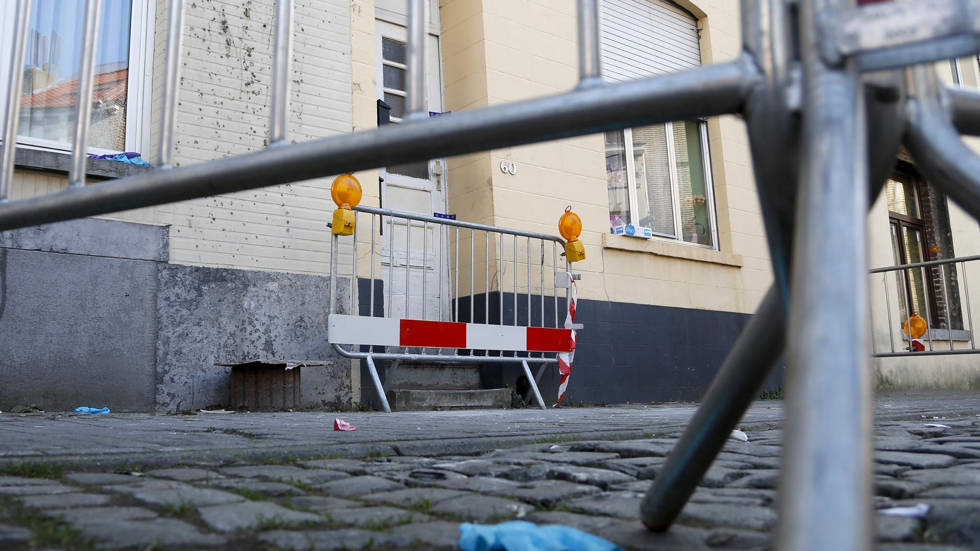 La policía de Bruselas abatió a un presunto terrorista que se disponía a atacarlos