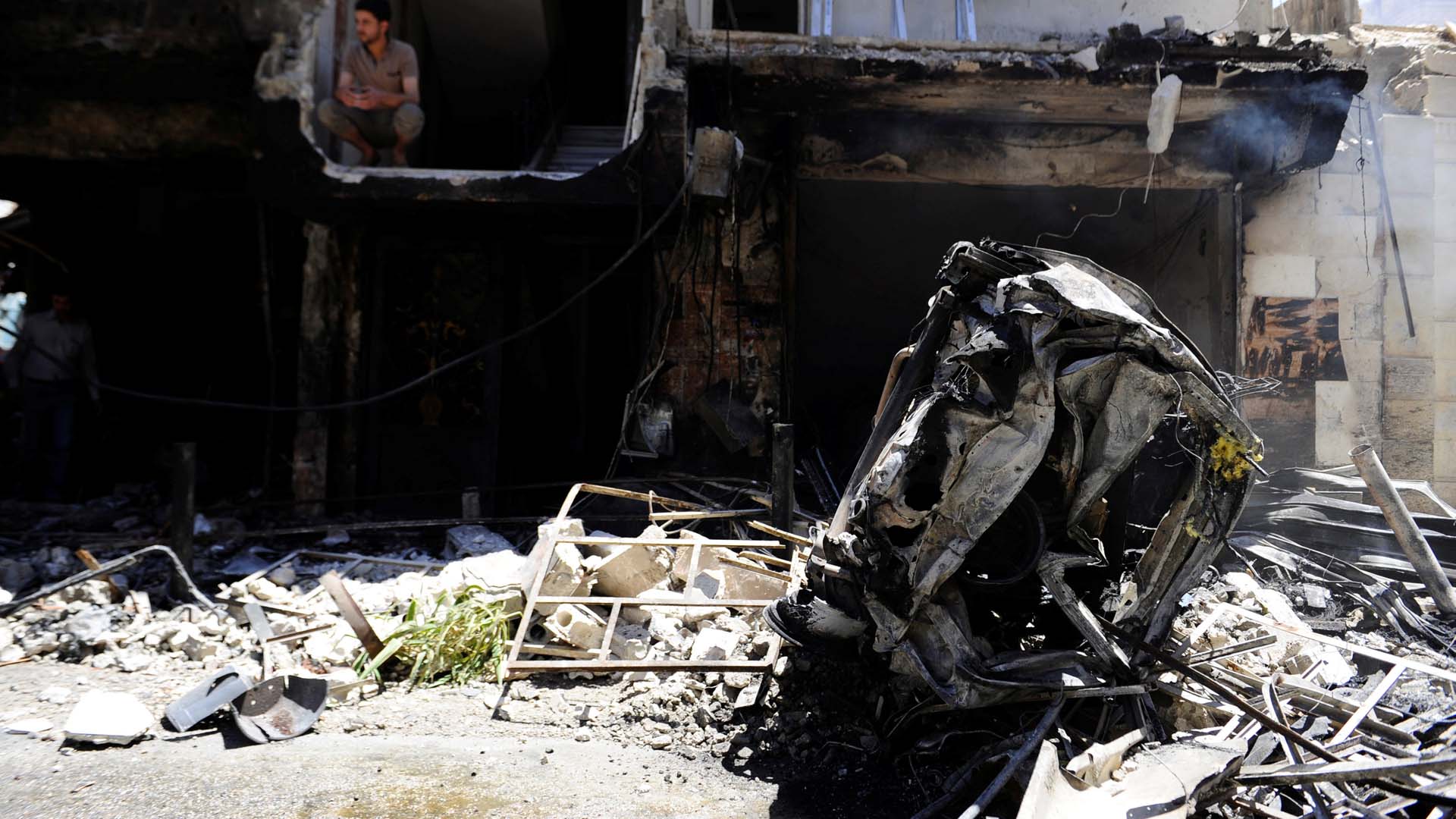 Ataques sincronizados fueron reivindicados por el Estado Islámico. Otras 30 personas permanecen heridas