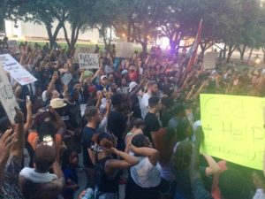 En distintas ciudades estadounidenses se produjeron protestas