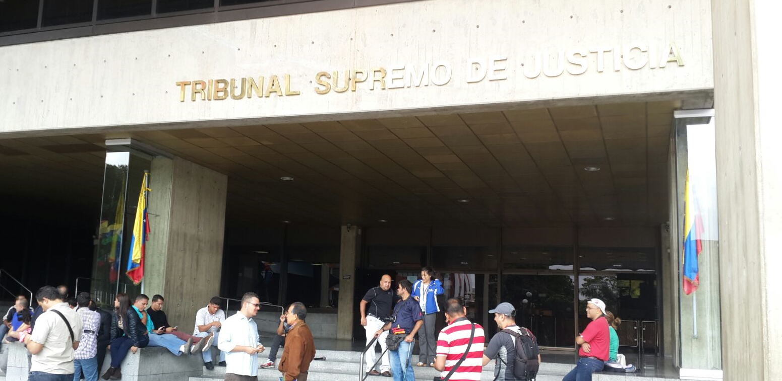La Sala Constitucional del TSJ suspendió varias sesiones de abril y mayo, incluyendo las decisiones tomadas
