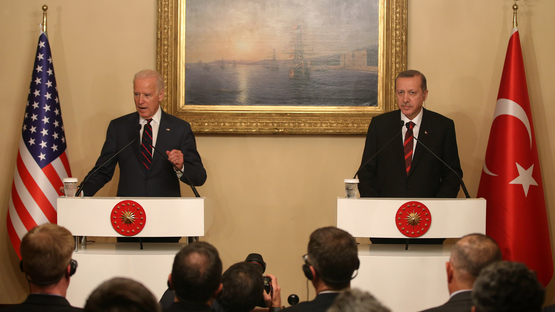 El vicepresidente estadounidense se reunirá con Erdogan para discutir asuntos delicados entre las dos naciones