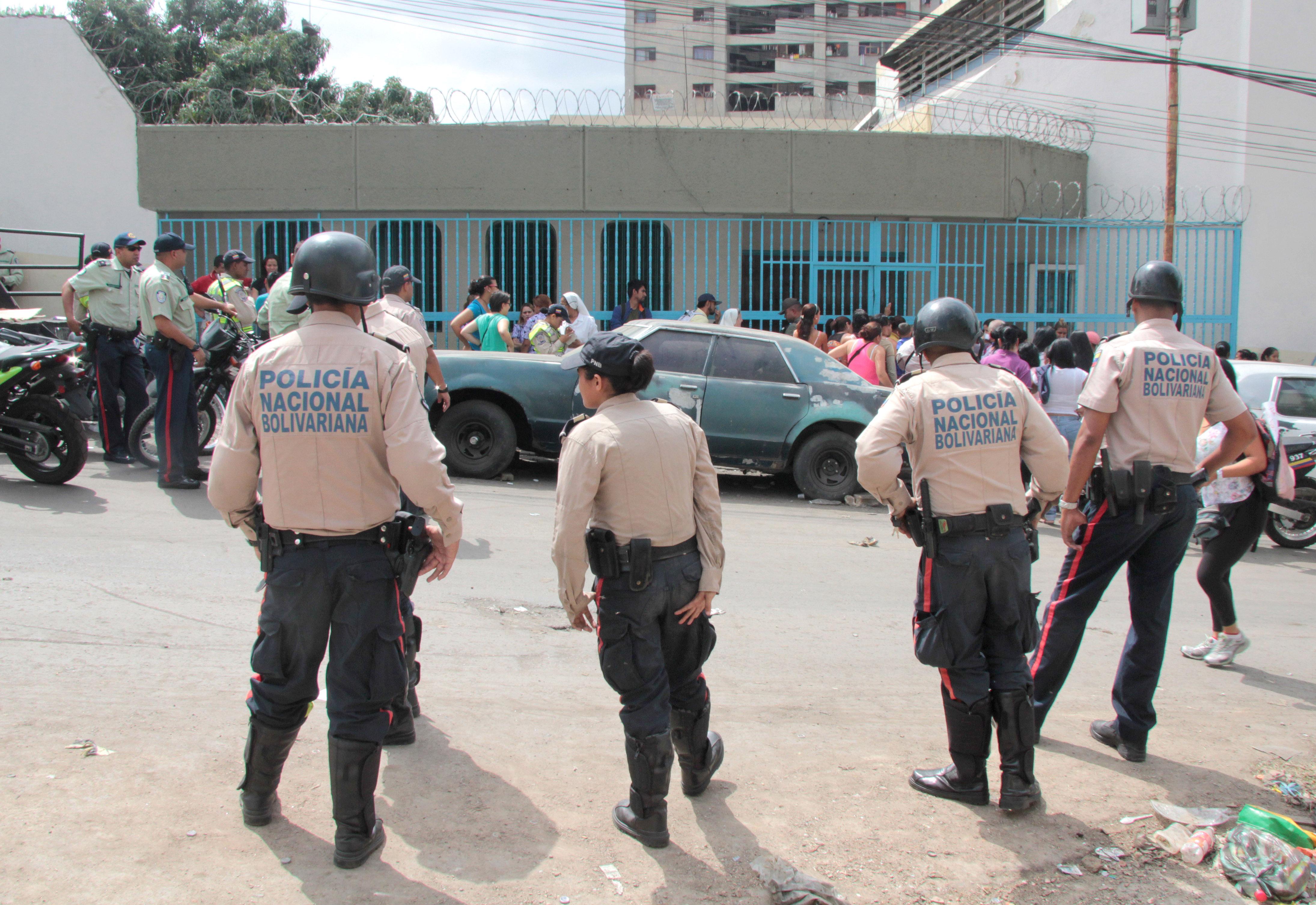 Seis abatidos fue el resultado de un enfrentamiento entre dos bandas por el control de una de las calles del sector caraqueño
