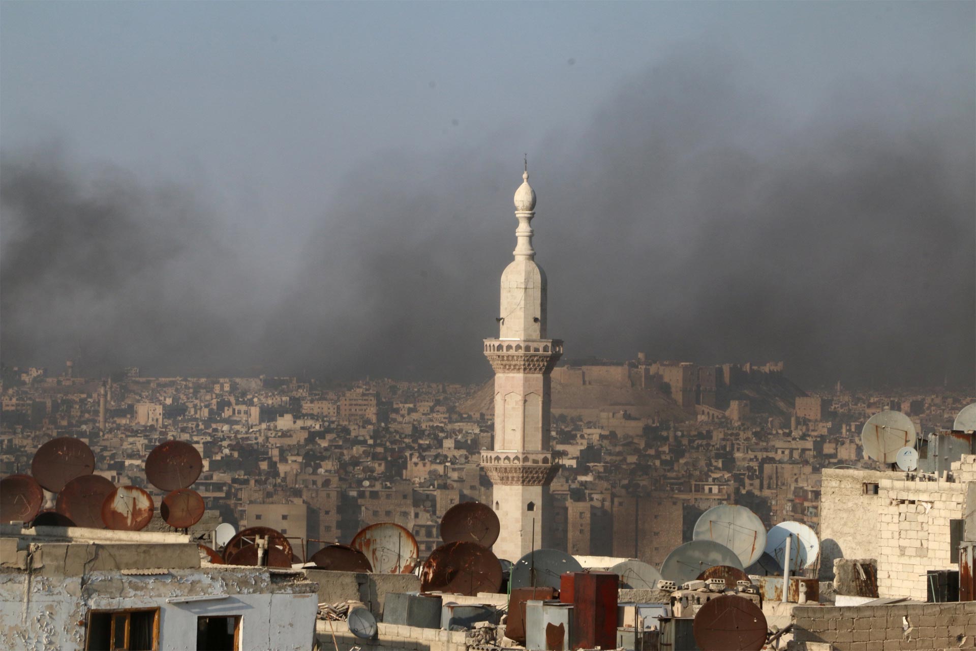 Realizan ataque con gas tóxico en Siria