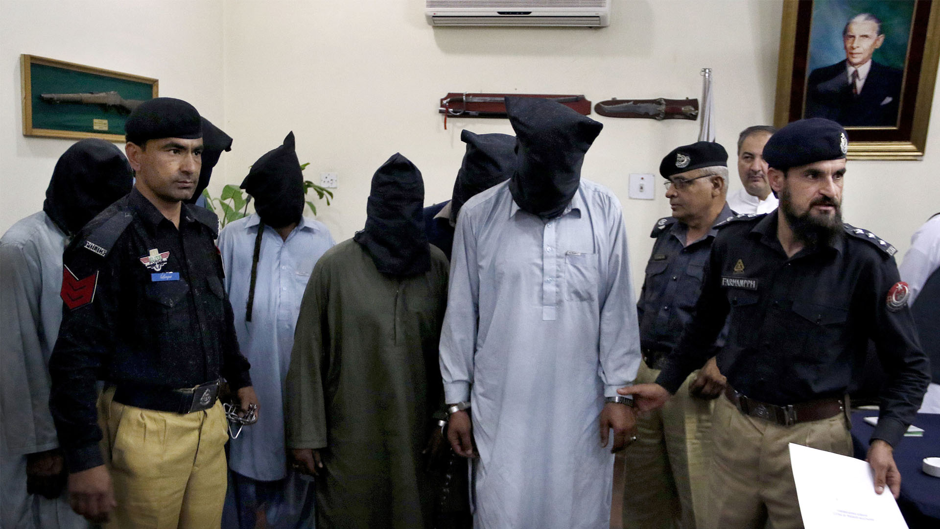 Funcionarios de Pakistán es investigada por realizar ejecuciones extrajudiciales, detenciones y torturas arbitrarias