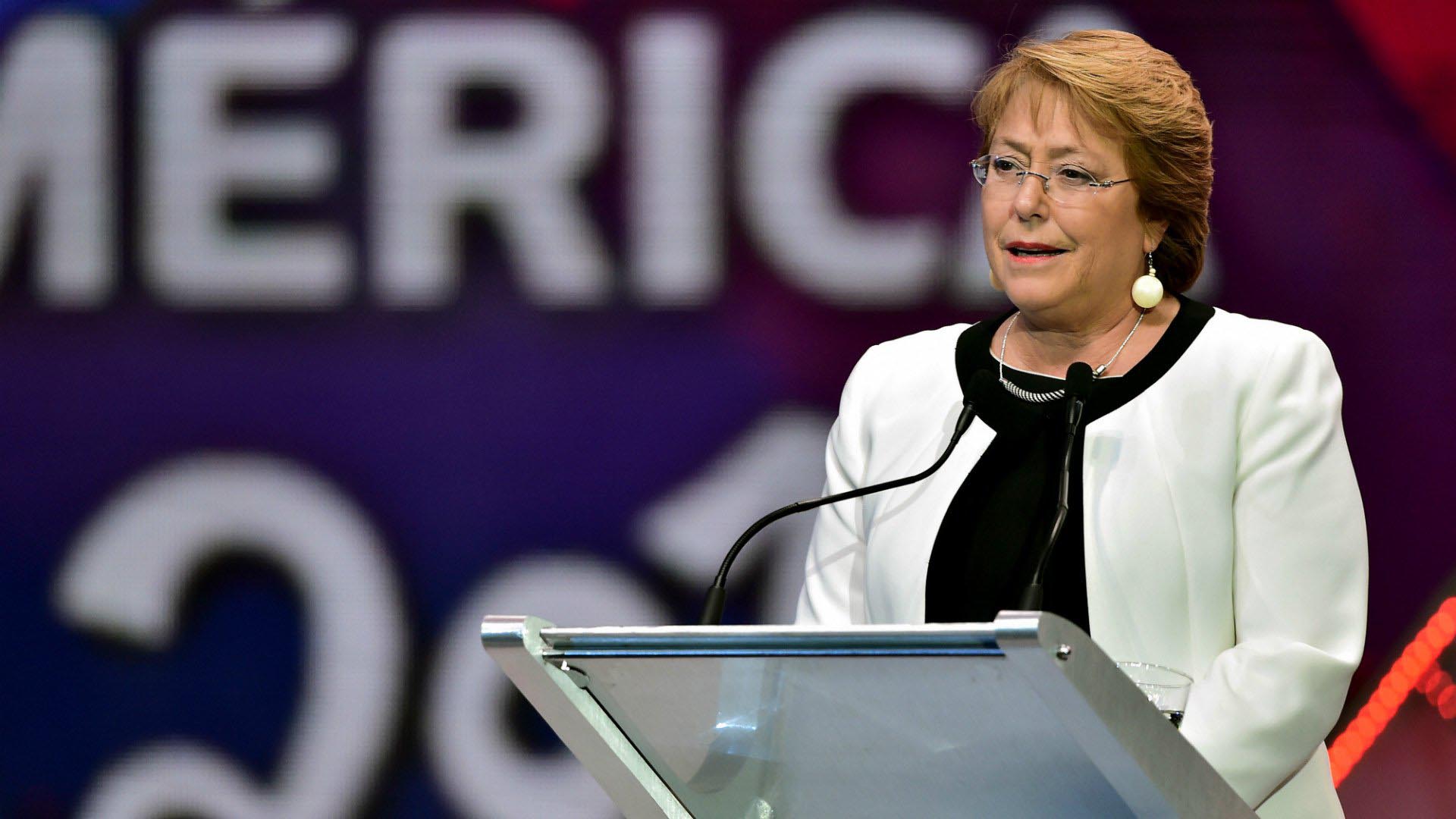 La presidenta de Chile realizó cambios en sietes subsecretarías y dos jefaturas de servicio