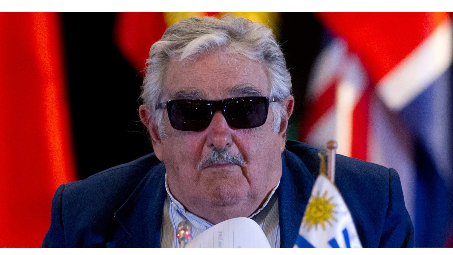 Una orden judicial hará que deje de exhibirse un controversial retrato del exmandatario uruguayo