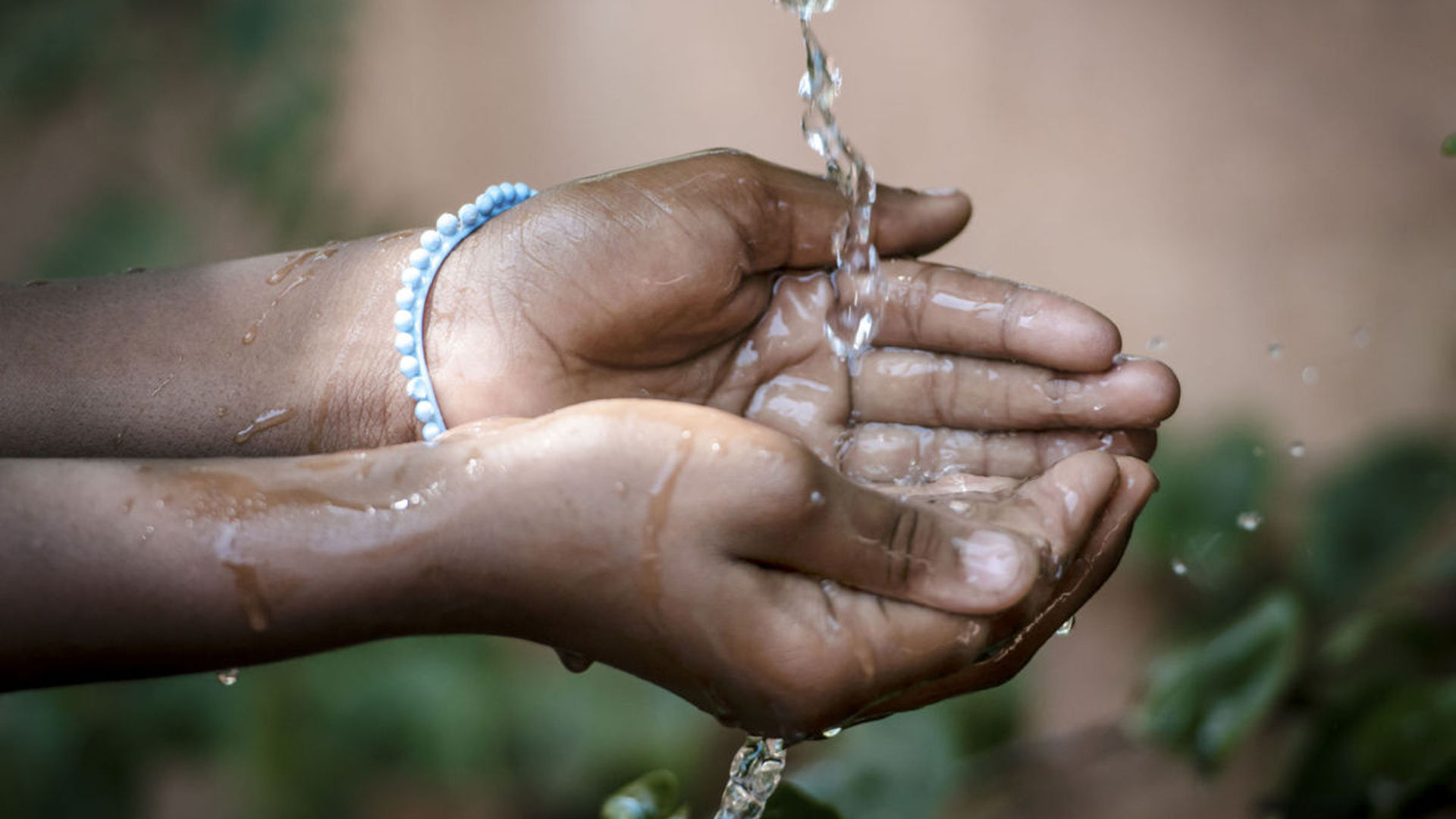 Cuidar el agua que bebemos es primordial para mantener una buena salud y prevenir el cólera
