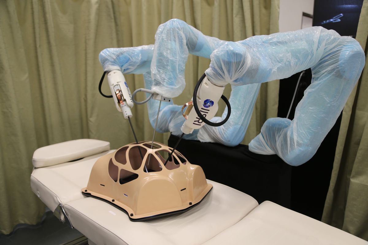 Se trata de HeroSurg, el innovador sistema que ofrecerá a los cirujanos la capacidad de "sentir de manera virtual" los tejidos mientras operan