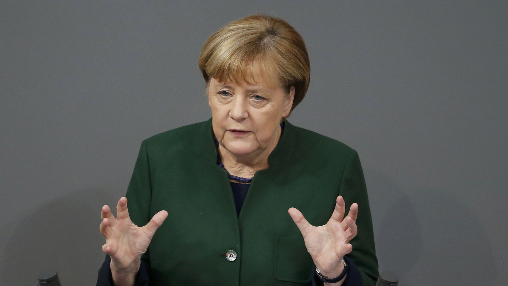 La canciller alemana dijo que los populistas apuestan a la división y el odio