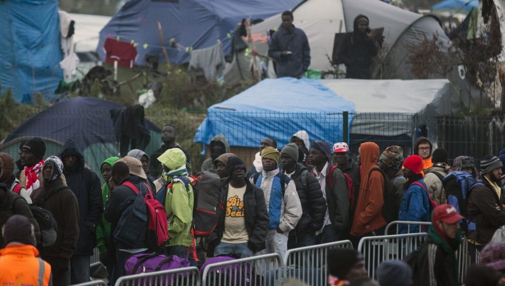 En París crearon medidas para recibir a inmigrantes y refugiados