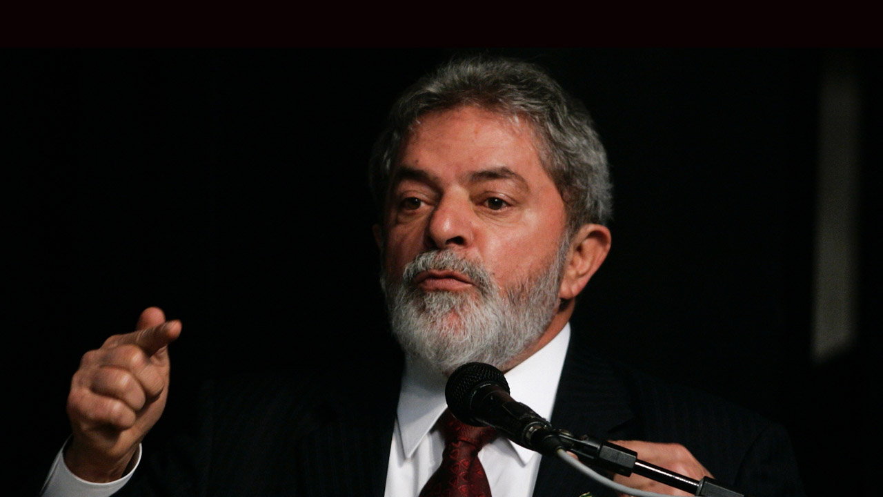 El expresidente brasileño es acusado de montar una red de corrupción que distribuyó dinero y cargos a partidos aliados