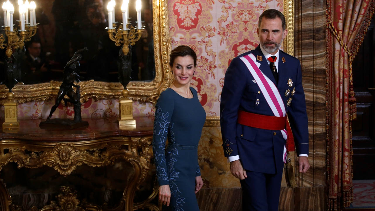 El monarca español se trasladará hasta el país, lo que es considerado como algo polémico por varios partidos políticos