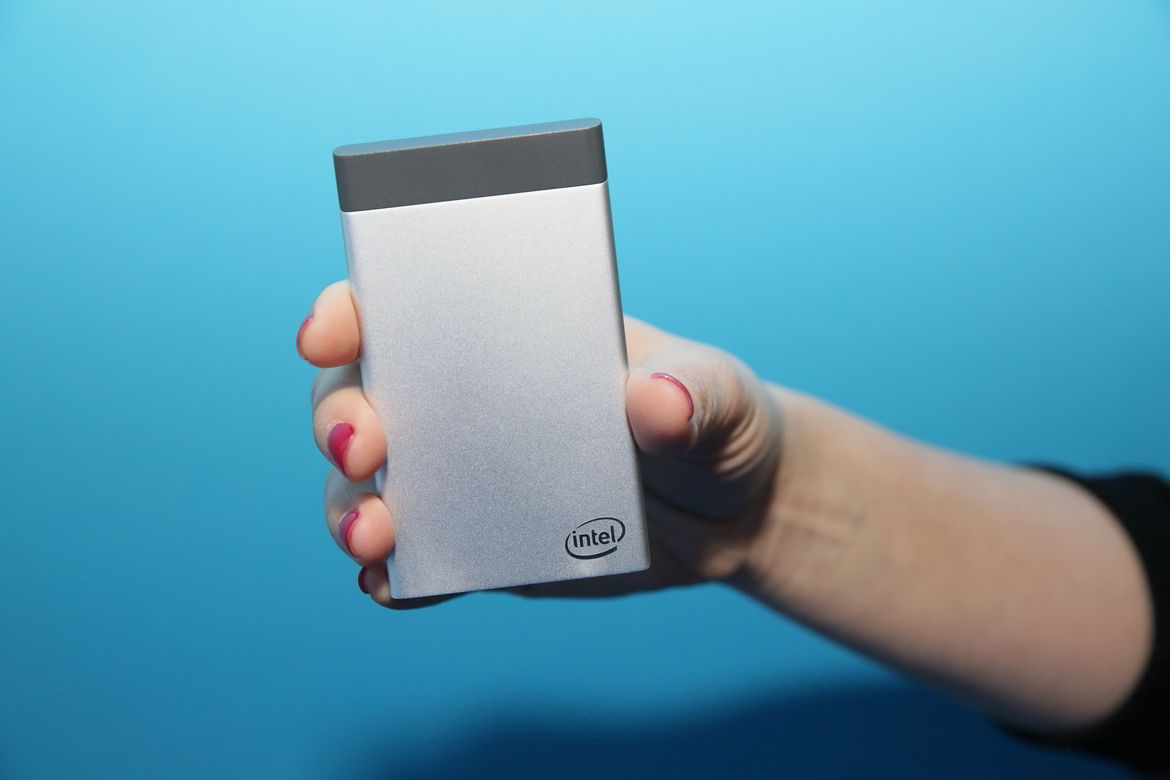 Intel Compute Card trasforma la integración y el uso de la informática