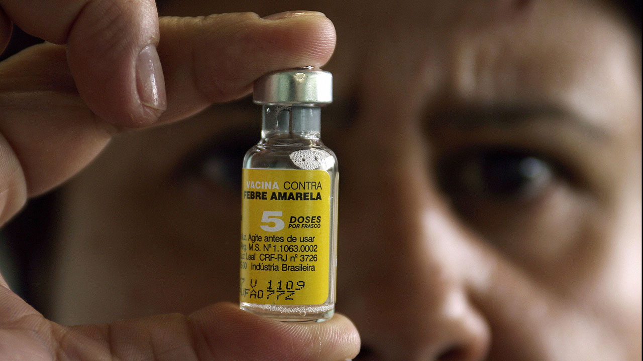 El Ministerio de Salud del país carioca solicitó la producción de más de 11 millones de vacunas contra el virus que azota el sureste del país