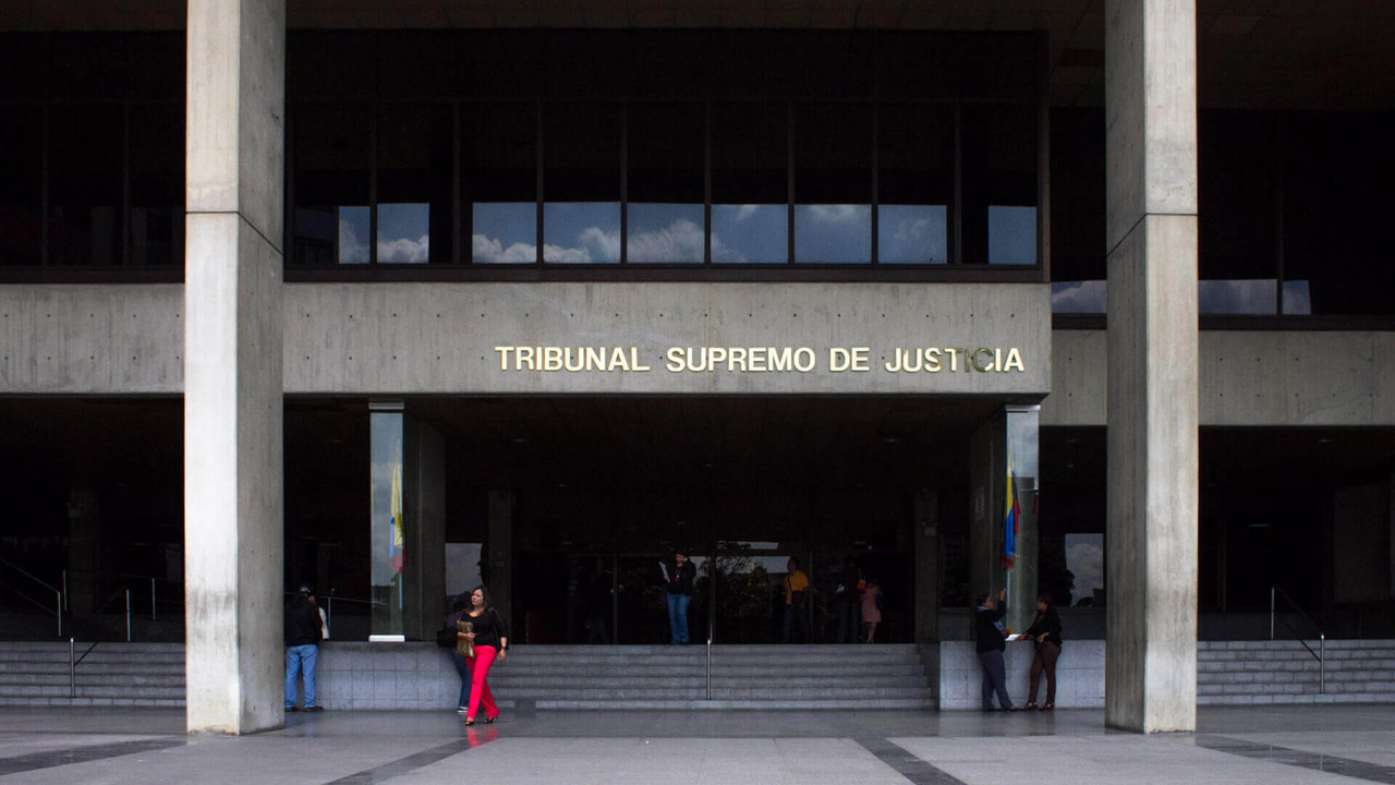 El máximo ente jurídico del país instauró tres nuevos elementos para el abandono del cargo