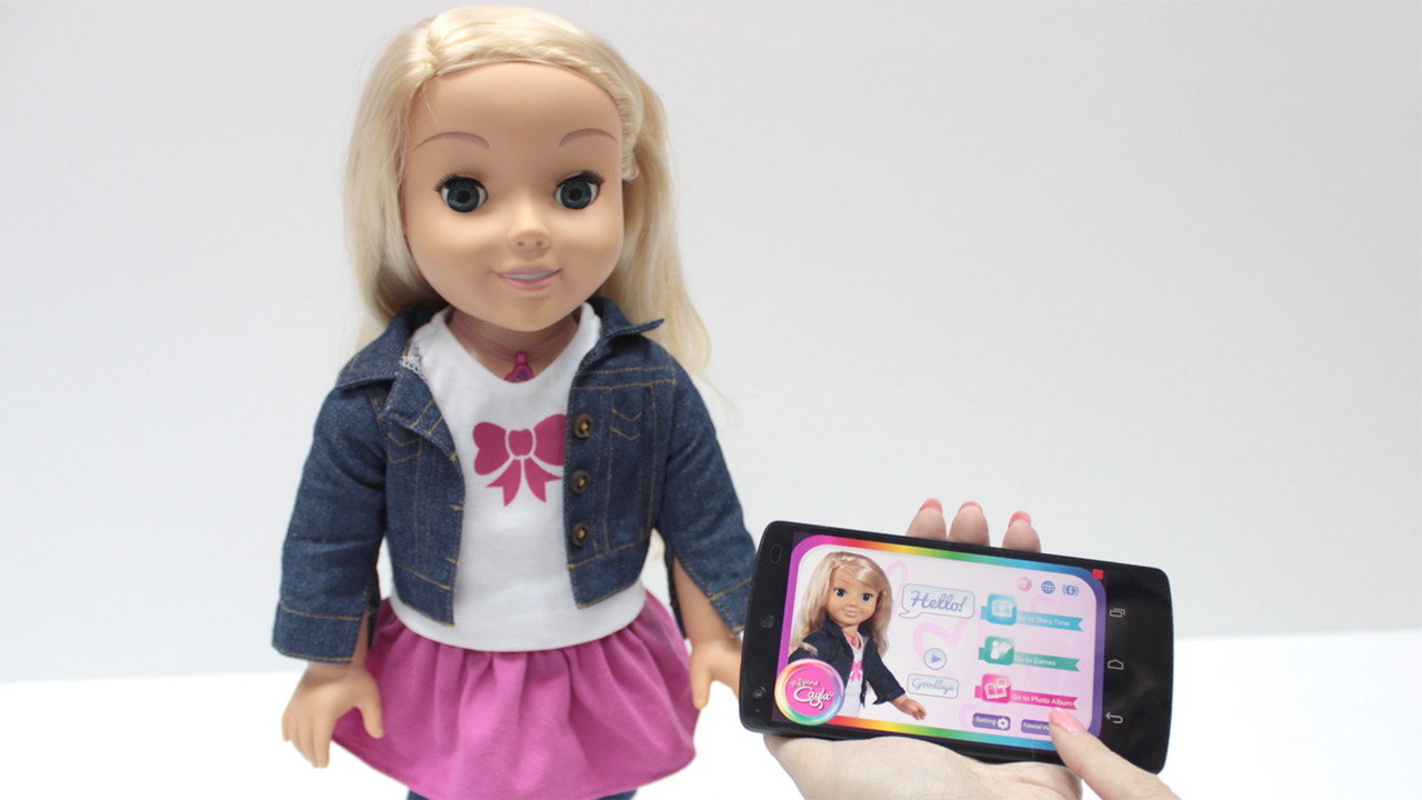 Cayla es el nombre del juguete que puede hablar y escuchar a niños, y que funciona por un software "poco seguro"
