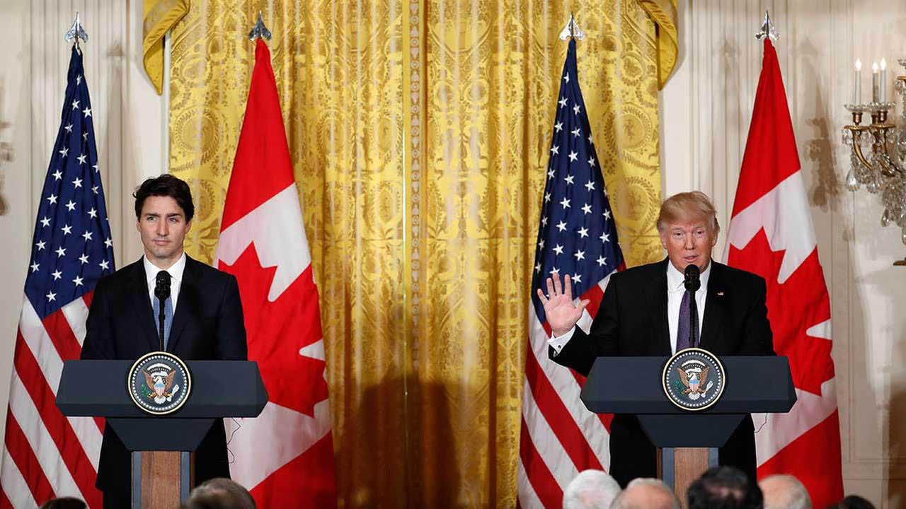 Trudeau aseguró que aunque no dará "lecciones a Trump" su política de refugiados se mantendrá igual