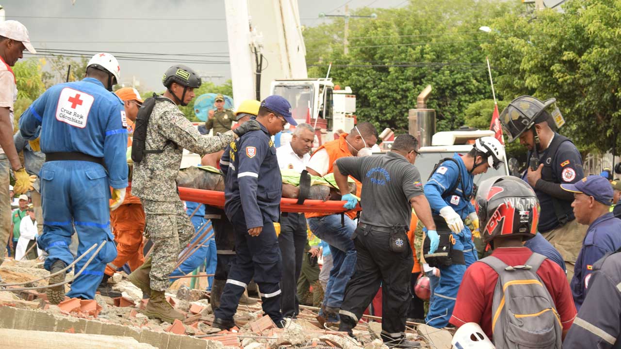 Un edificio en construcción se desplomó en Cartagena, por una "falla estructural"