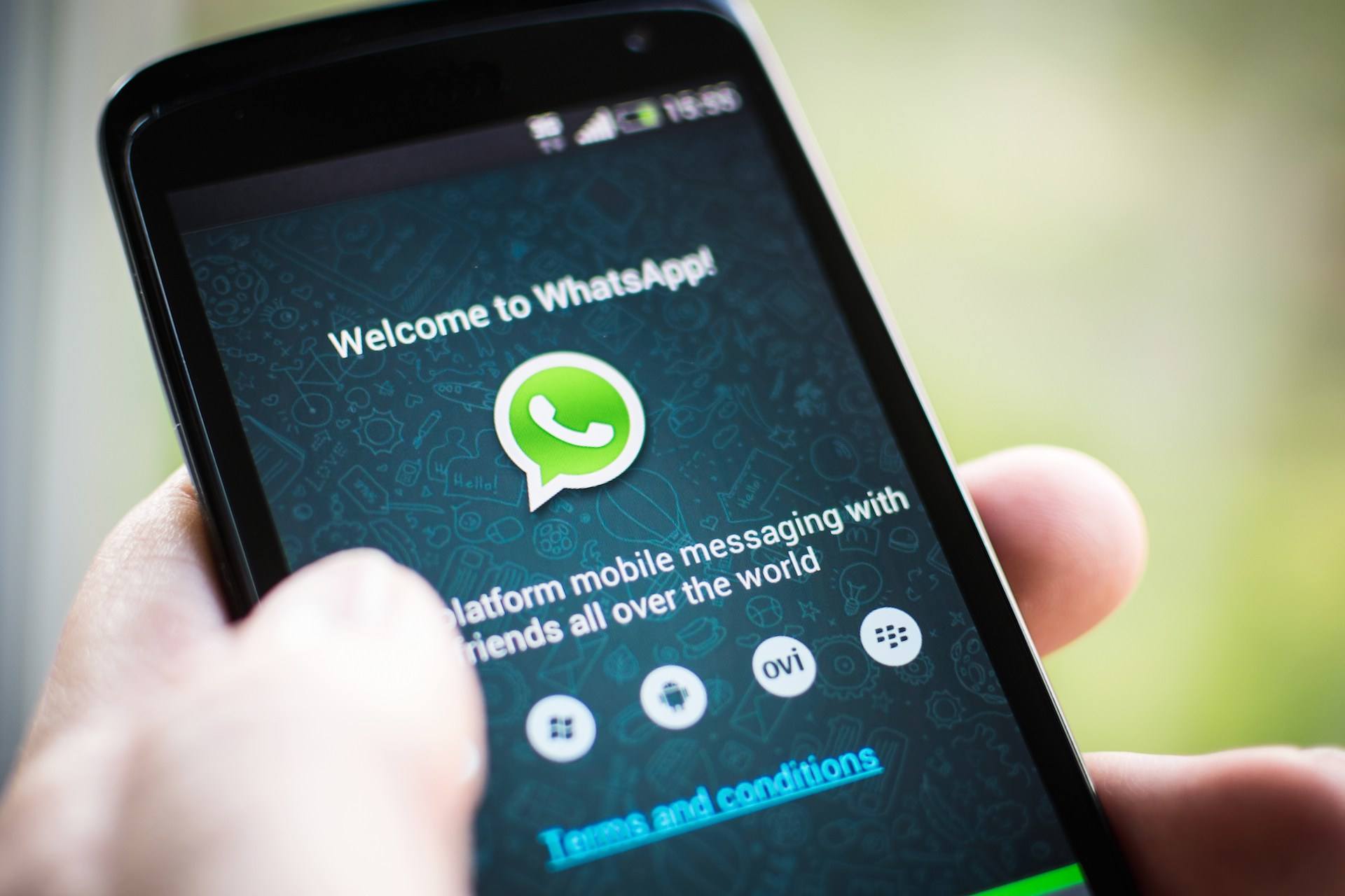 Whatsapp pretende ampliar sus utilidades para convertirse en una cartera virtual que guardará información bancaria de los usuarios