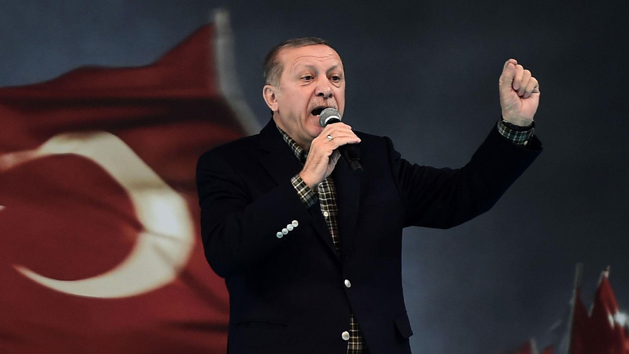 El referéndum celebrado en Turquía en la que resultó vencedor la propuesta oficialista amplia los poderes del presidente Recep Tayyip Erdogan
