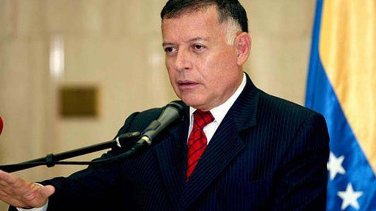 Francisco Arías Cárdenas pide elecciones