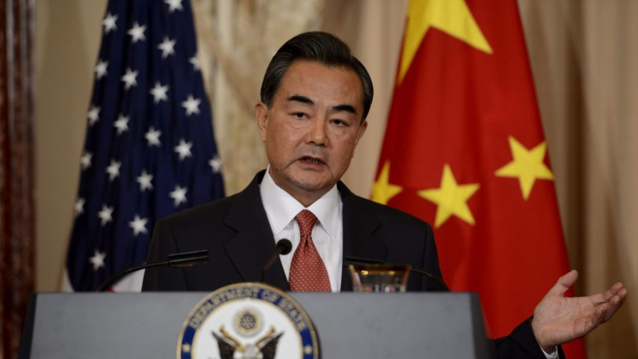 El ministro de Exteriores chino, Wang Yi propuso que Corea del Norte congele su programa nuclear
