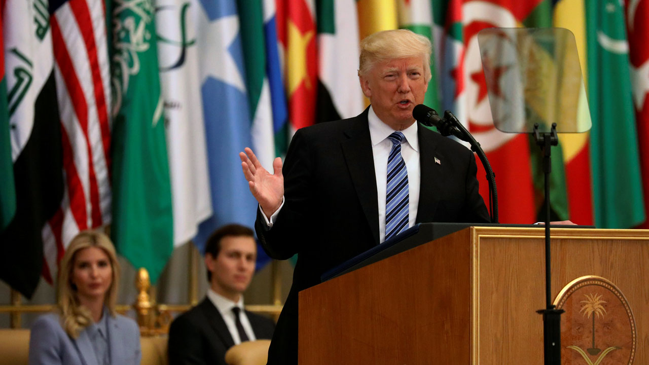 El presidente estadounidense reiteró que la lucha contra el terrorismo debe comenzar en las naciones musulmanas con medidas internas