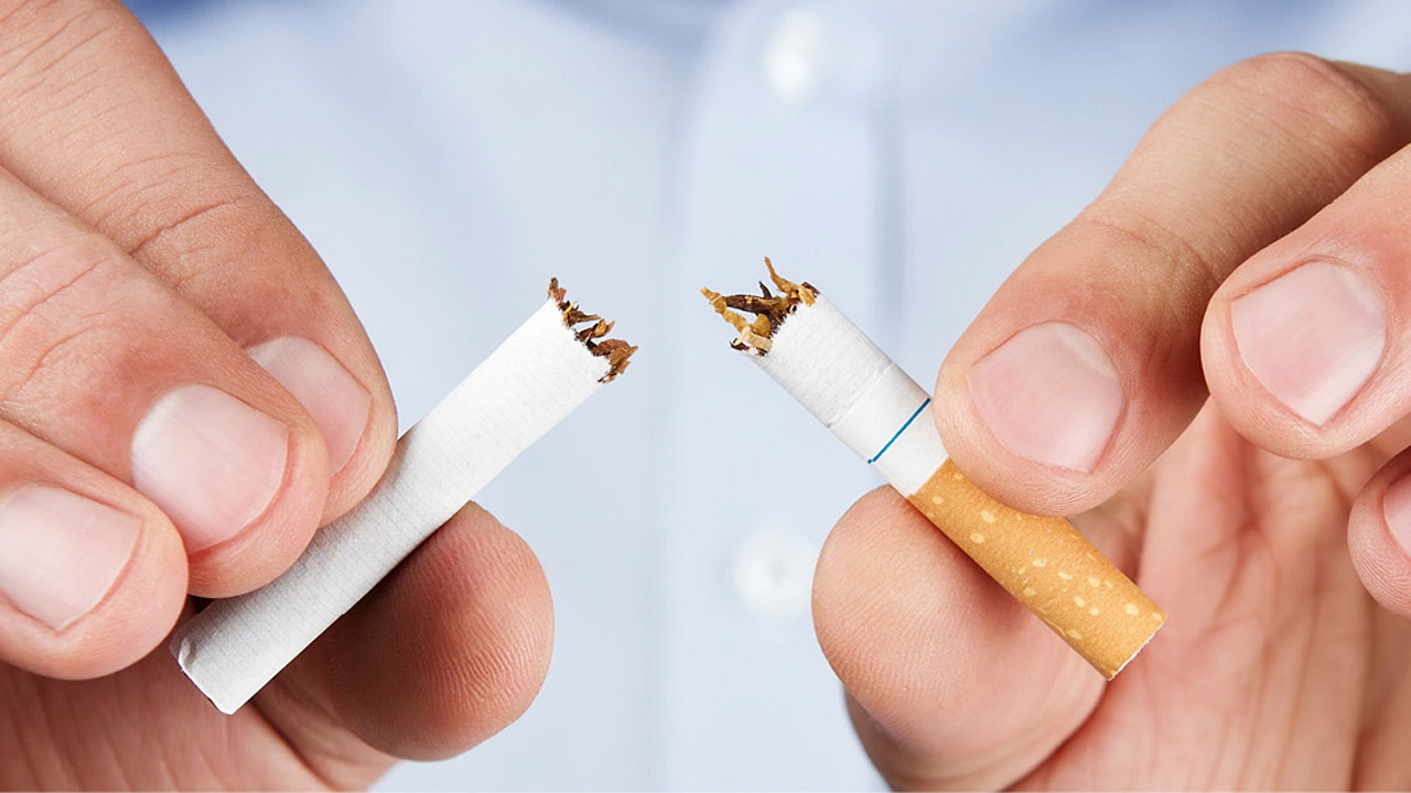 Al fumar, no solo los fumadores son afectados, también son afectados las personas más cercanas, los fumadores pasivos.