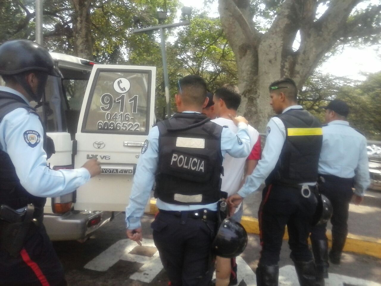 Oviedo fue detenido este martes 16 de mayo en San Cristóbal, en virtud de una orden de aprehensión solicitada por el Ministerio Público