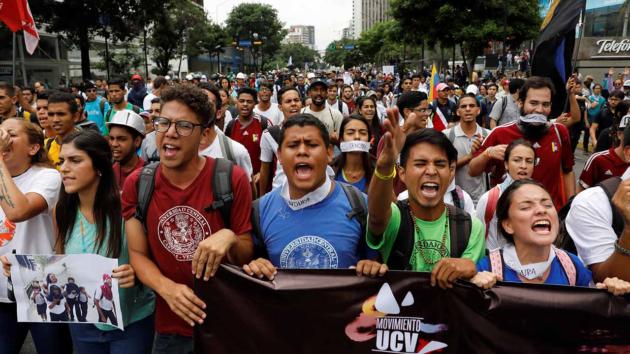 Oposición llegó a Venezolana de Televisión