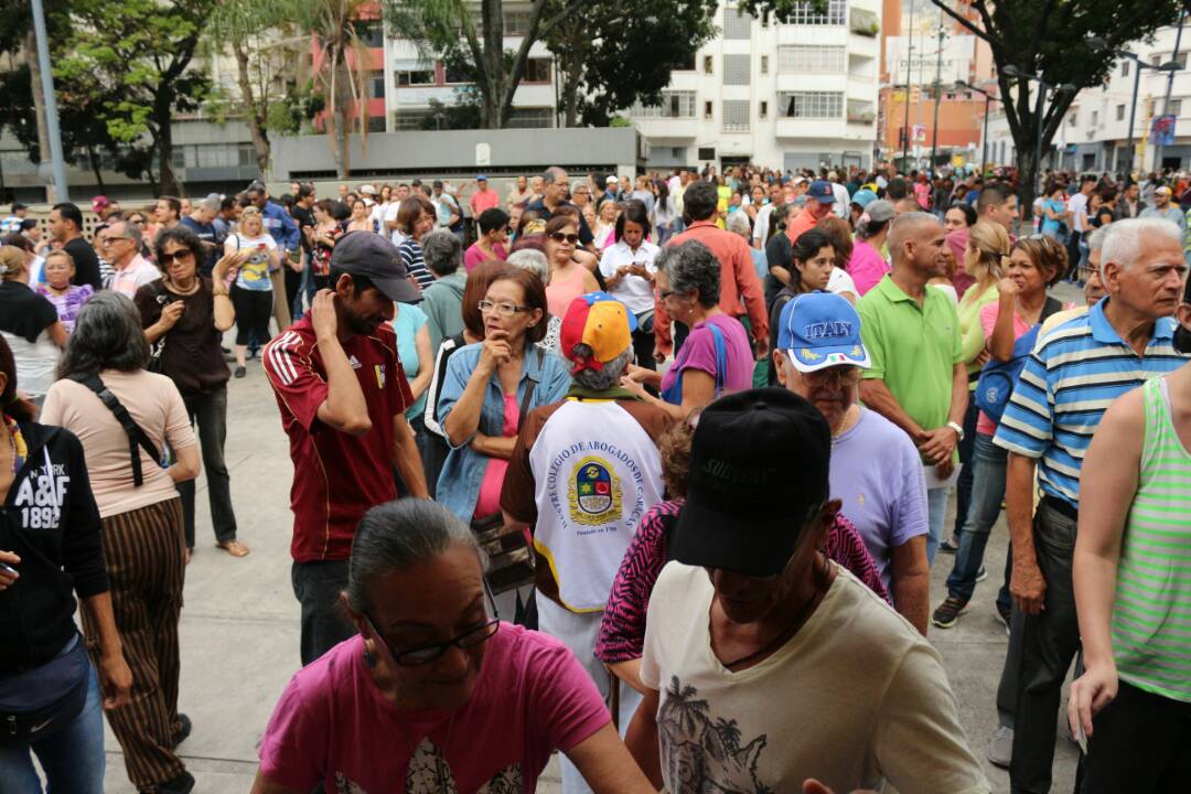 Venezolanos en todo el territorio nacional se encuentran en los diferentes puntos soberanos para expresar su rechazo a la ANC