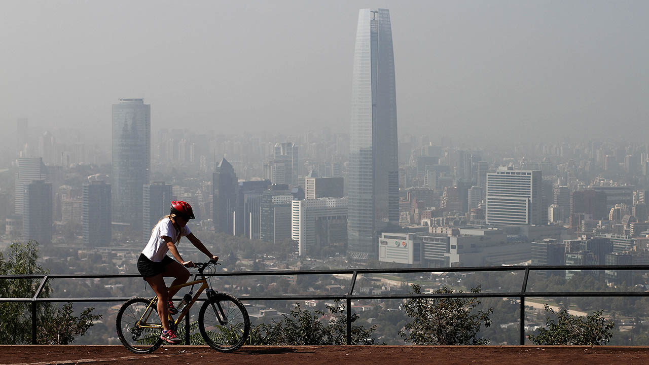 El decreto por parte de la gobernación metropolitana de la ciudad responde a la mala calidad del aire actualmente