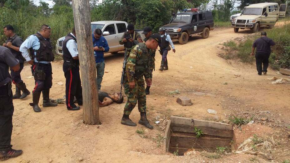Funcionarios de la Guardia Nacional y el Ejército confrontaron a un grupo de sujetos armados pertenecientes a la banda del "Negro Fabio"