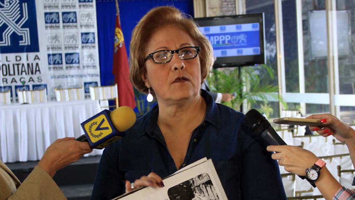 La alcaldesa metropolitana Helen Fernández denunció que lleva dos años y medio recluido sin ningún tipo de pruebas