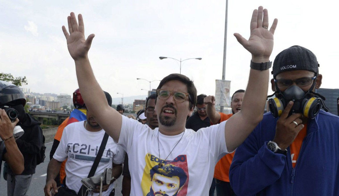 El diputado asegura que Venezuela cuenta con el respaldo de la comunidad internacional que rechaza a la ANC