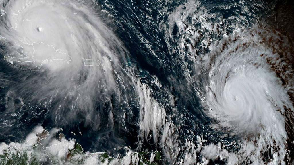 Se espera que el ciclón, cuya intensidad aumentó a nivel 4, pase este sábado por la noche a 100 km al norte de San Martín, ya destruida al 95% por Irma