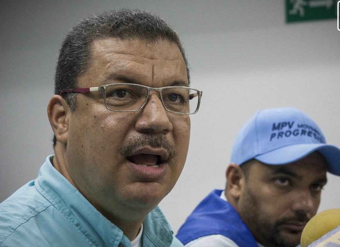 El secretario del partido político, Simón Calzadilla, afirmó que el pueblo debe expresarse mediante el voto en las elecciones regionales