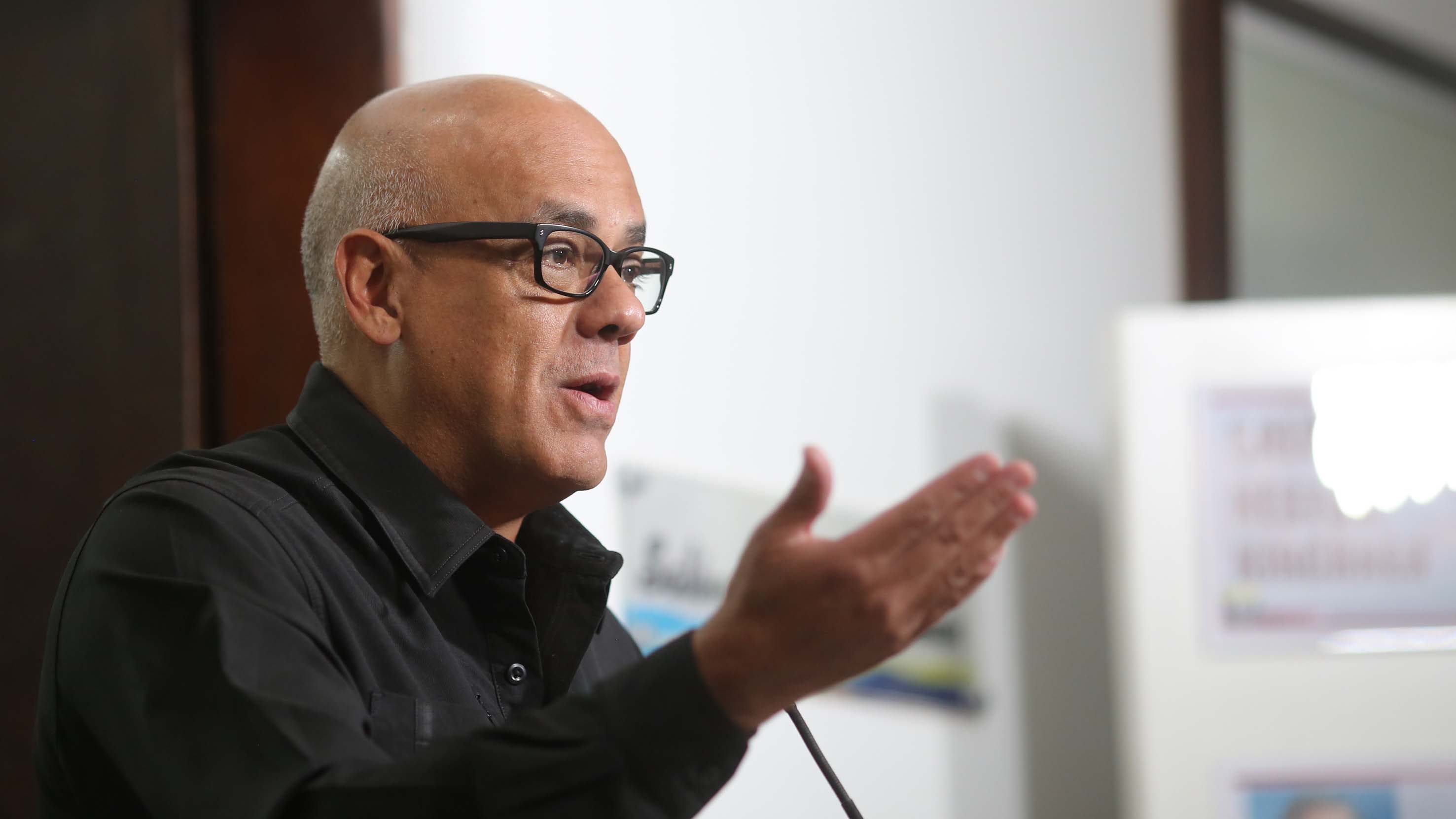 El ministro Jorge Rodríguez ratificó que el oficialismo espera continuar dialogando con sectores de la oposición