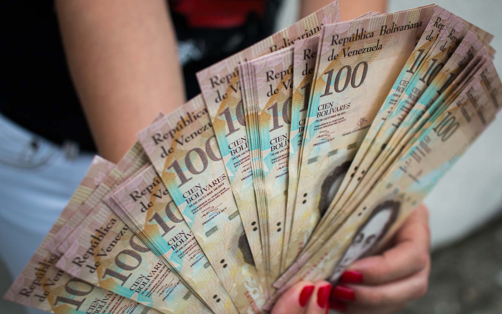 Trasladaban los billetes en cestas de plástico hasta Colombia donde lo vendían a un buen precio