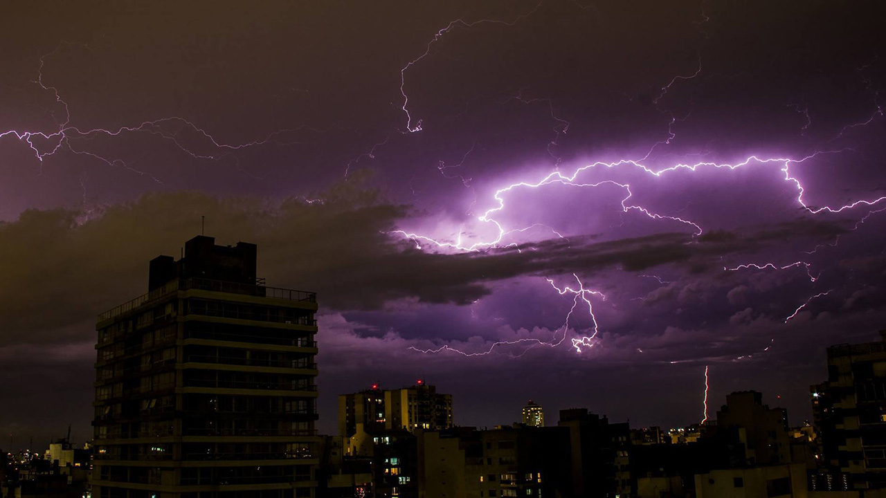 Tres muertos por tormenta eléctrica en Brasil