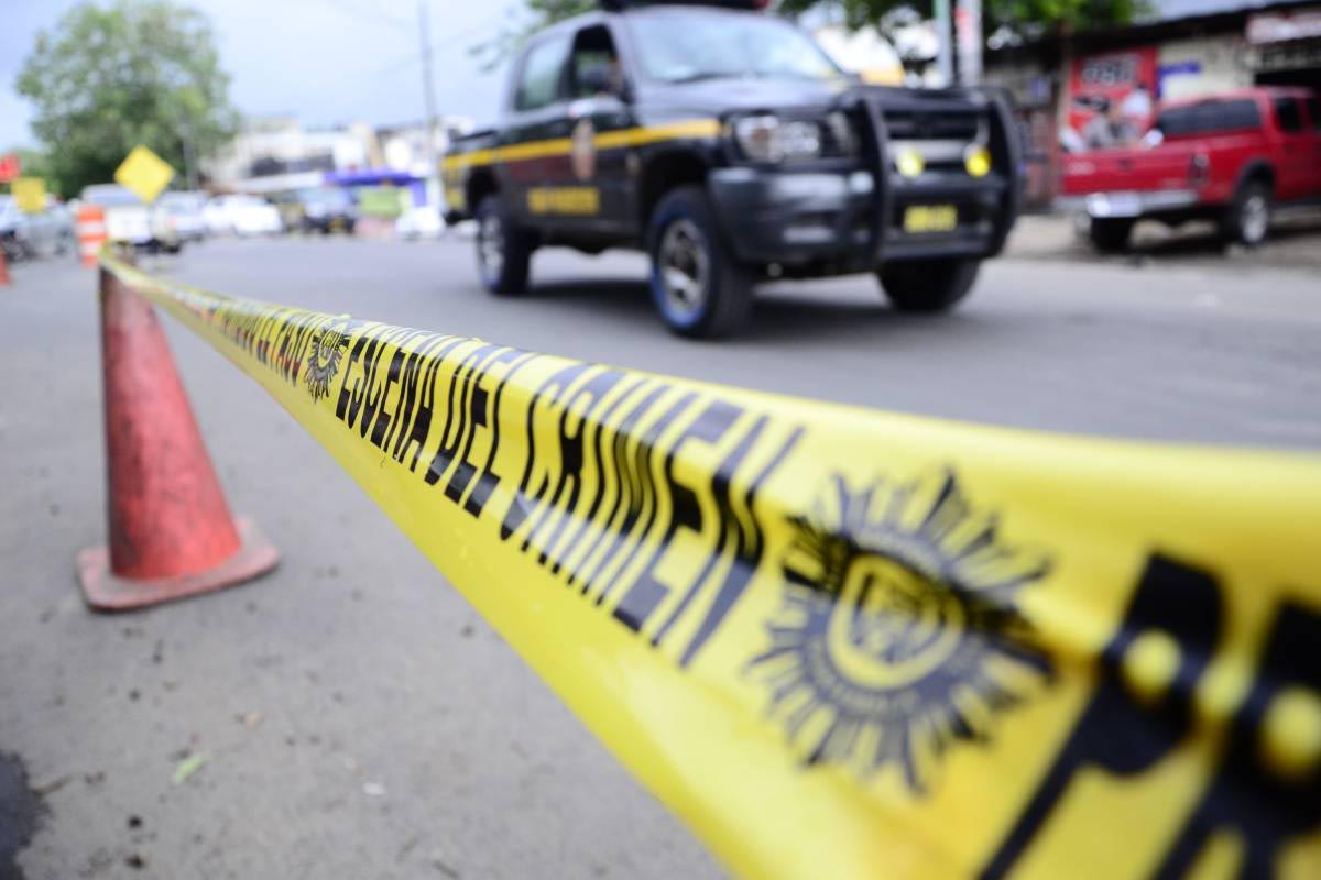 Jesús Alberto Pérez se encontraba afuera de su residencia en Cúcuta cuando otro sujeto llegó en una motocicleta  y le propinó cuatro disparos