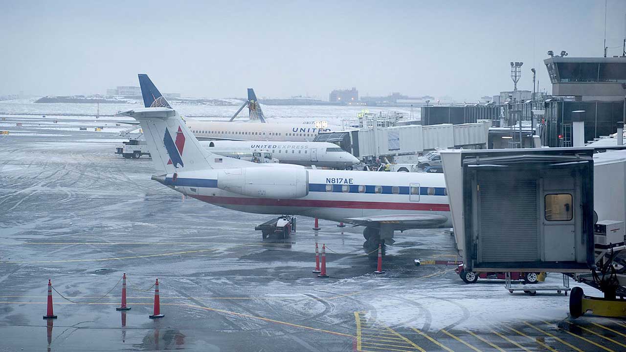 Aeropuertos Dominicanos Siglo XXI informó de la suspensión de varios vuelos entre ambos países debido a la tormenta de nieve en la nación norteamericano