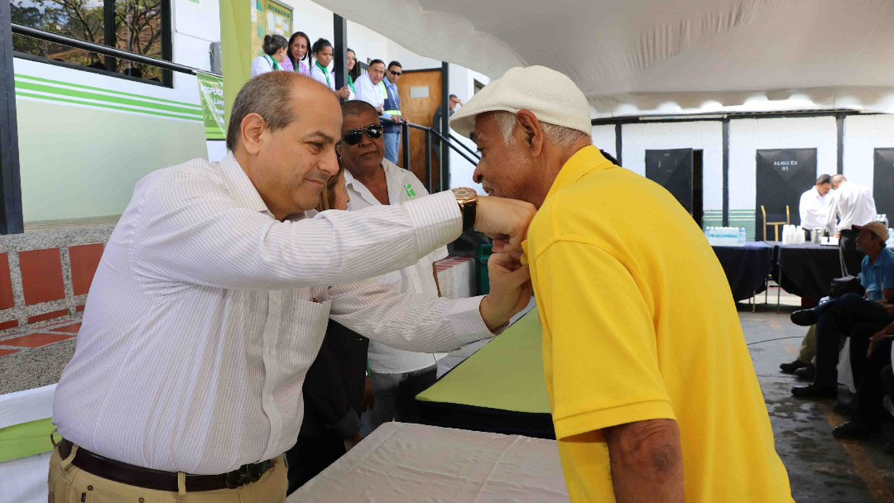 Doblellave-Fospuca ratifica su compromiso con Venezuela. José Simón Elarba