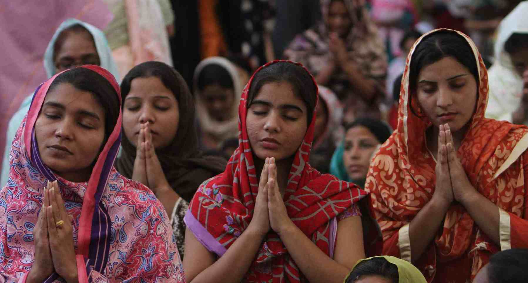 Doble llave - El Gobierno paquistaní creó la aplicación con la finalidad de reducir las tendencias extremistas en la sociedad que va contra los grupos religiosos
