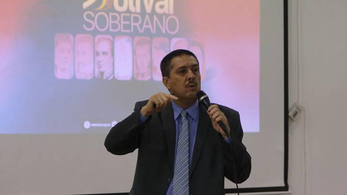 El presidente del BCV, Ramón Lobo, indicó que la medida aplicará en los sectores públicos y privados para "estar a tono"