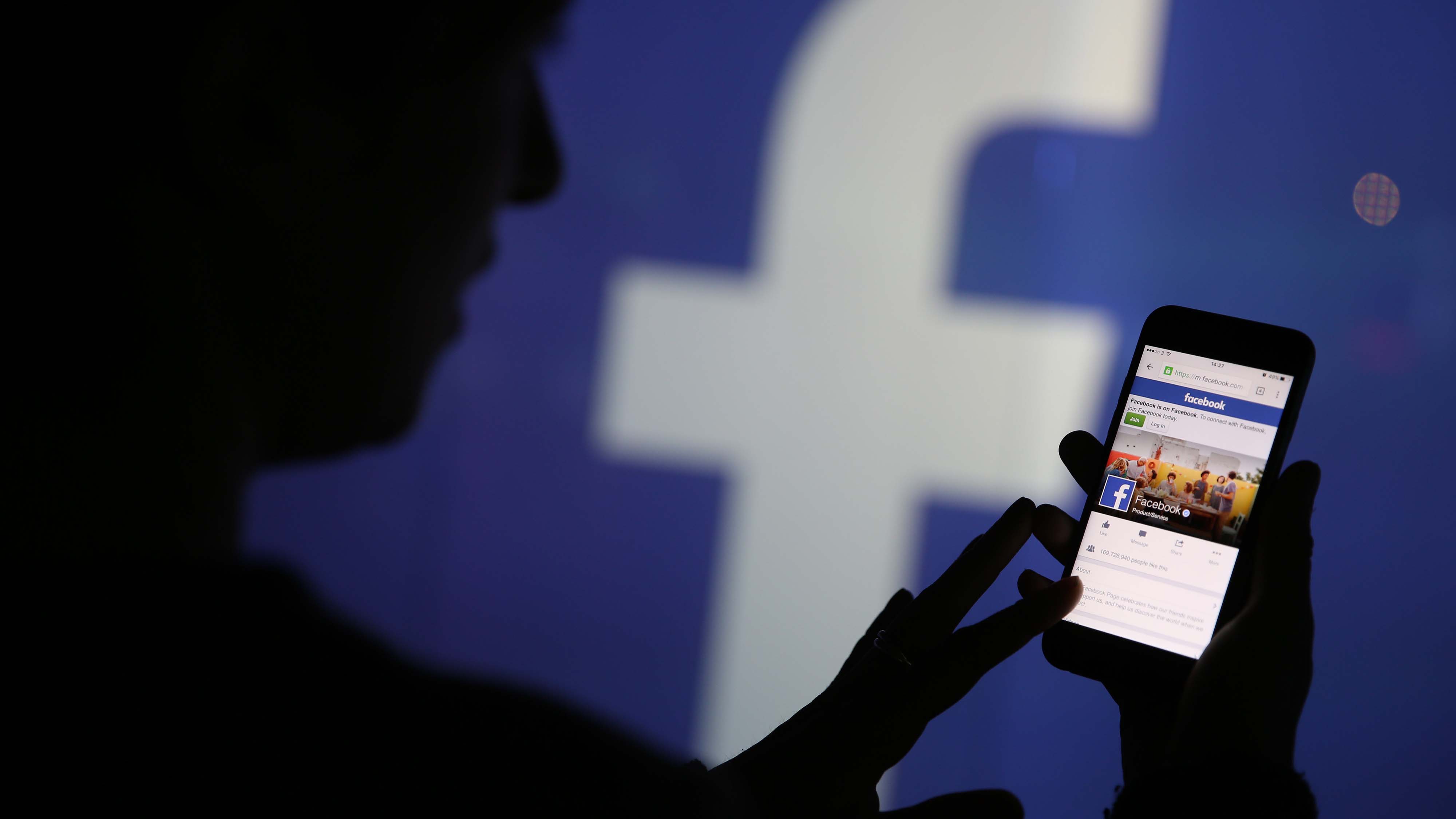 Doblellave-Facebook aplicará nuevas medidas para publicidad política