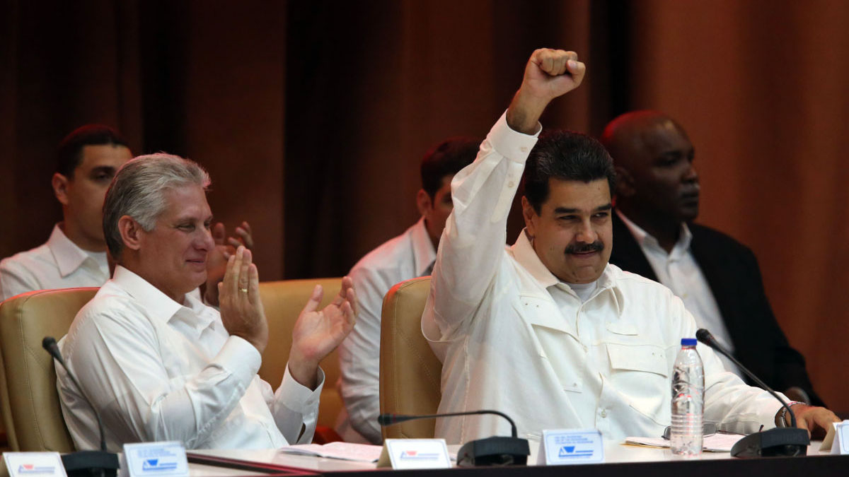 El mandatario venezolano se encontrará este sábado 21 de abril con su homólogo recién electo en la isla caribeña