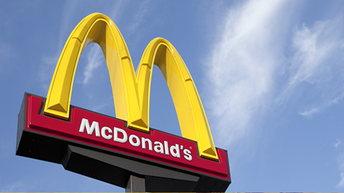 La cadena de restaurantes de comida permitirá a los clientes ordenar, personalizar su hamburguesa y pagar desde pantallas táctiles